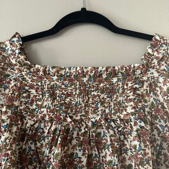 Doen Agotha Floral Blouse Size Medium Creme Forest Floral - Picture 8 of 8